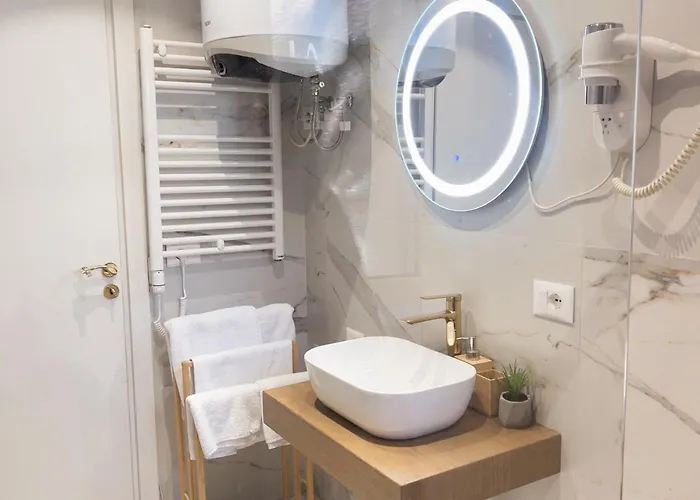 Bllok Scandi 1 Self-check-in Apartament *